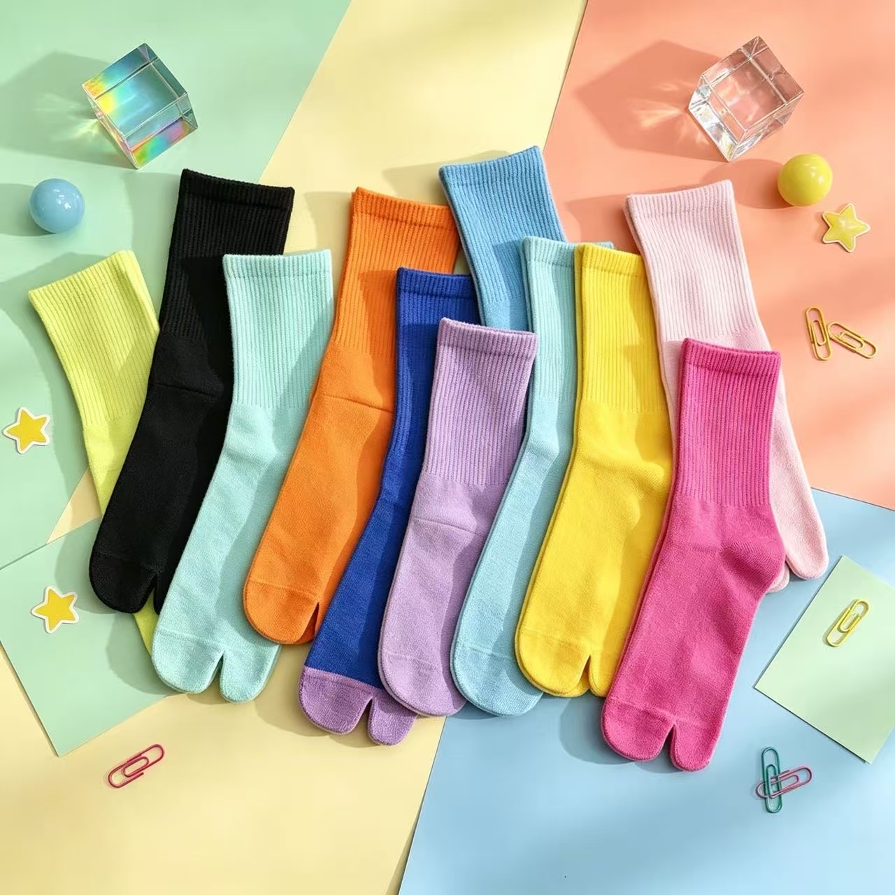 Candy Color Mid-Calf Tabi Sock - огляд і ціна Toe Sock Split